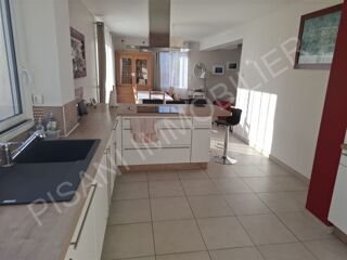  Maison  vendre 6 pices 165 m