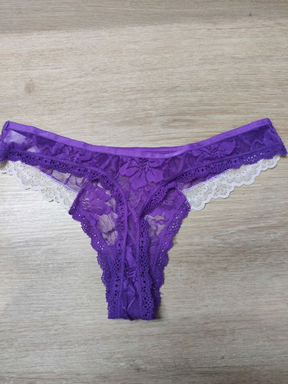 String violet Vêtements