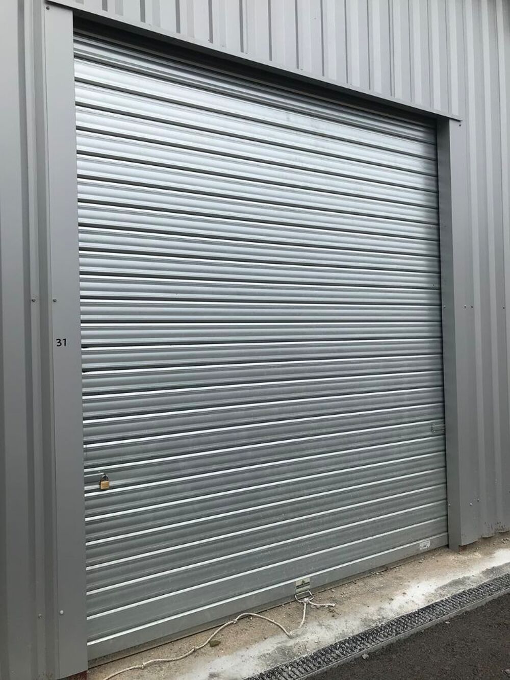 Location Autre Garde-meuble et box de stockage Léon