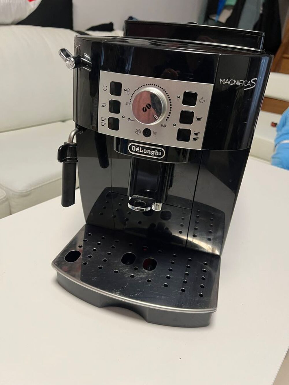 Appareil DeLonghi MagnificaS Electromnager
