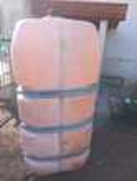 CUVE A EAU OU AUTRE Vide jardin
