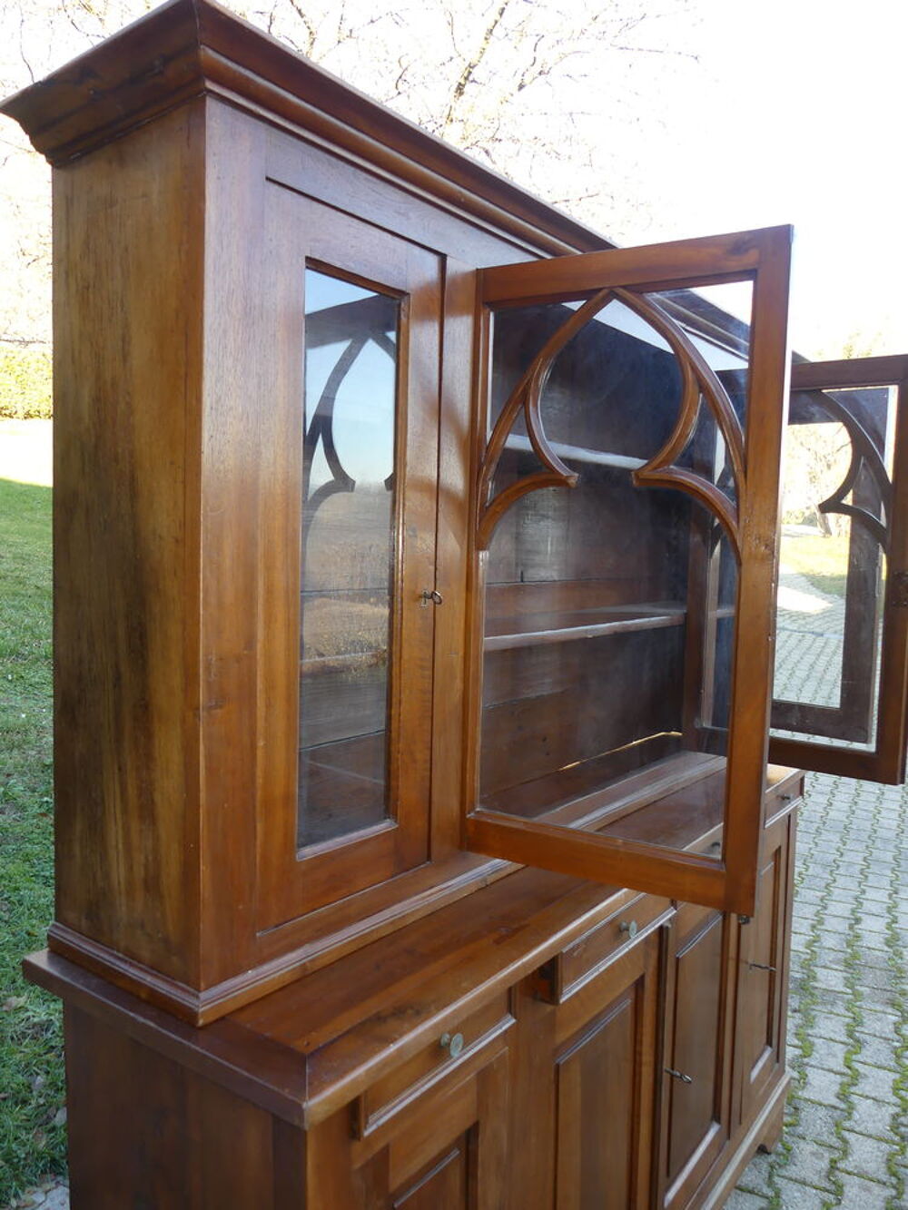 Buffet + vitrine - Bois brut - noyer Meubles