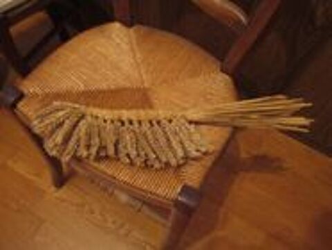 Balayette en paille fait main originale
9 M�rignies (59)