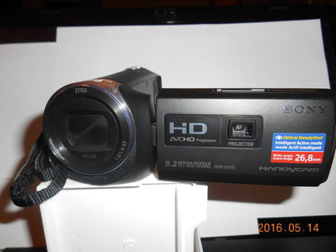 Camescope Sony HDRPJ 410 180 Le Muy (83)