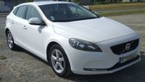 V40 178 CV 5cyl Momemtum geartronic 6 2012 occasion 85140 Les Essarts