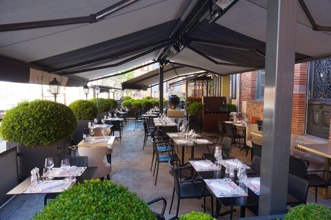 RESTAURANT MAGNIFIQUE A CEDER SUR LIEU TOURISTIQUE A PROXIMITE D'ARLES 190400 13200 Arles