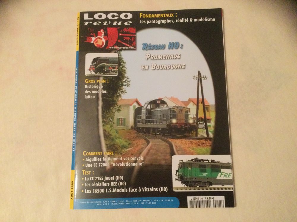 Loco revue n&deg; 745 d'ao&ucirc;t 2009. R&eacute;seau HO. Promenade en Bourg Livres et BD