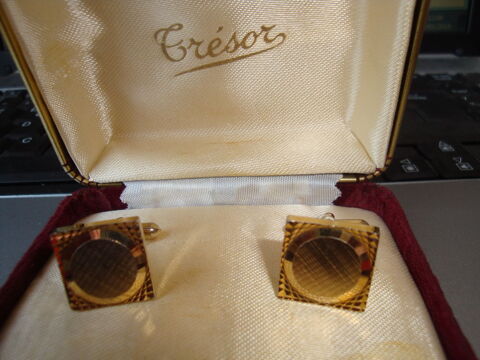  boutons de manchette 15 Quesnoy-sur-Deûle (59)