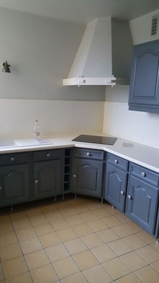  Appartement à louer 3 pièces 72 m²
