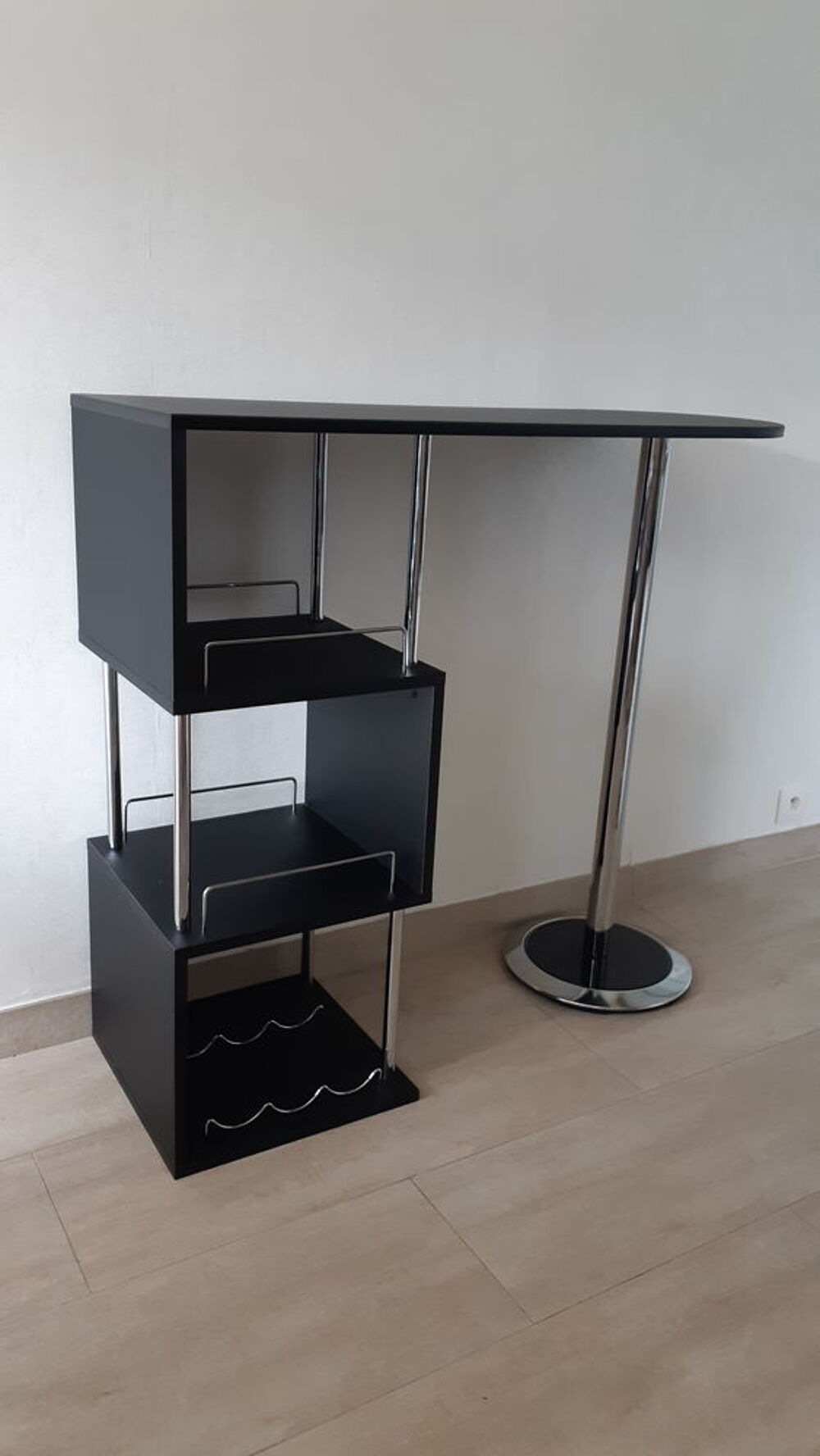 Bar de salon design Meubles