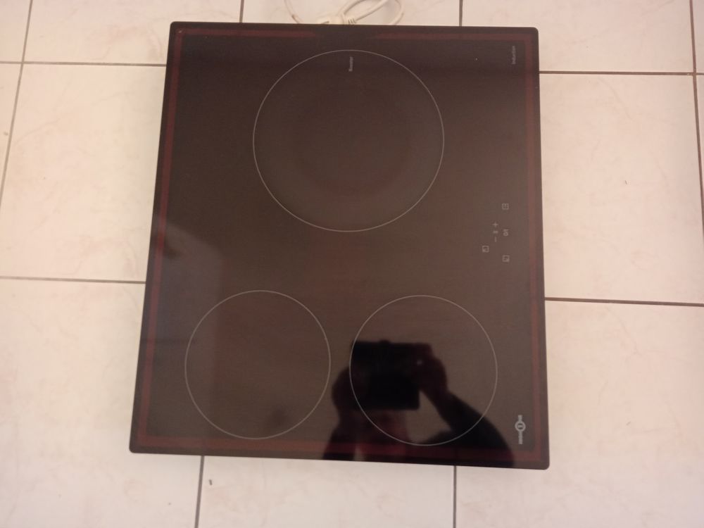 PLAQUE INDUCTION Electroménager