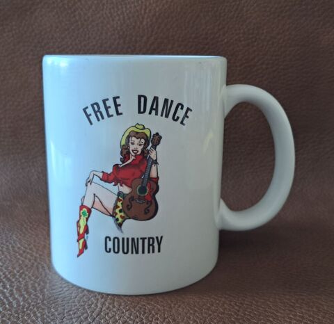 tasse mug en céramique représentant une danseuse country 6 Mauguio-Carnon-Plage (34)