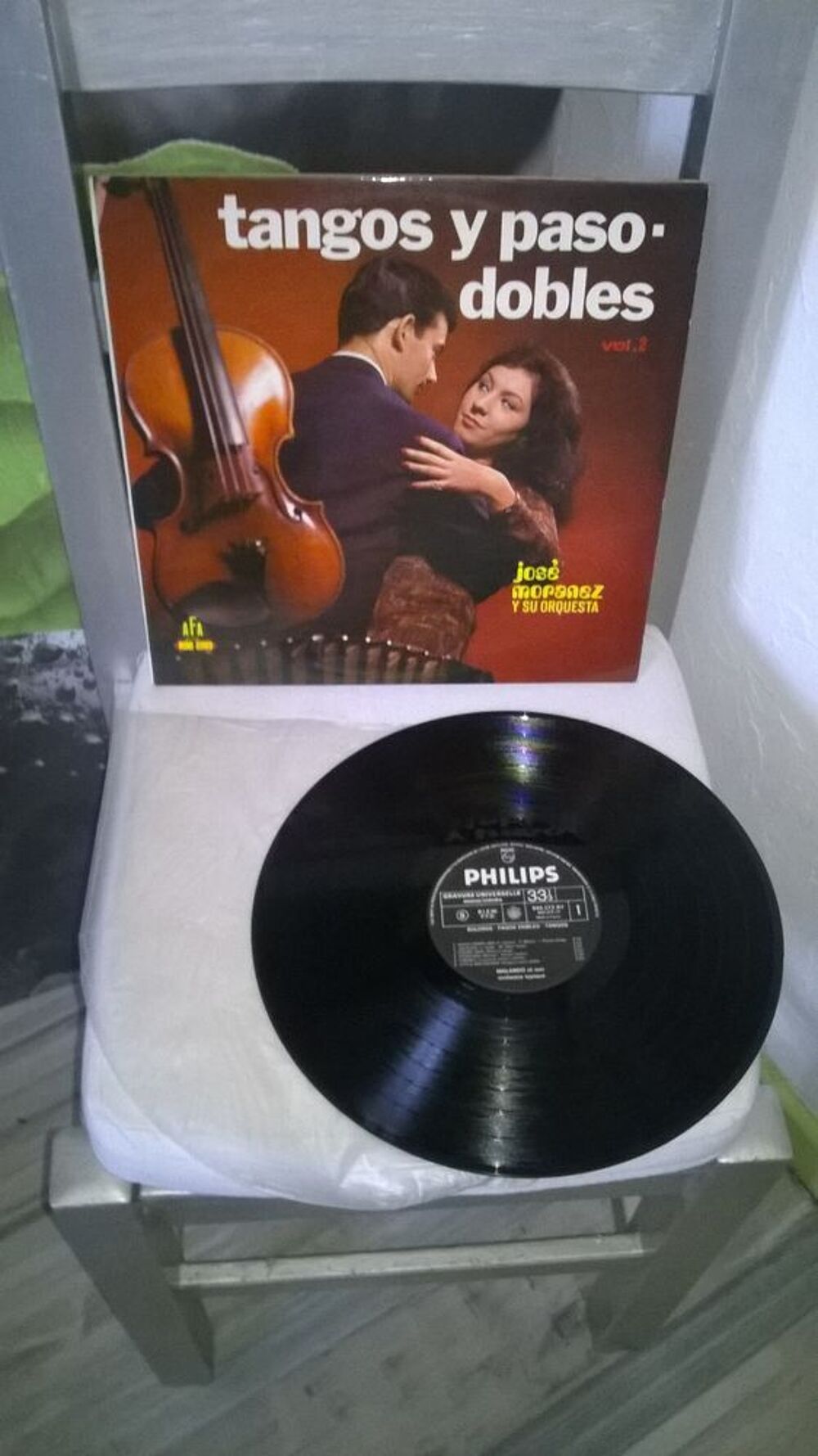 Vinyle Jos&eacute; Moranez Y Su Orquesta
Tango Y Paso-dobles vol. CD et vinyles