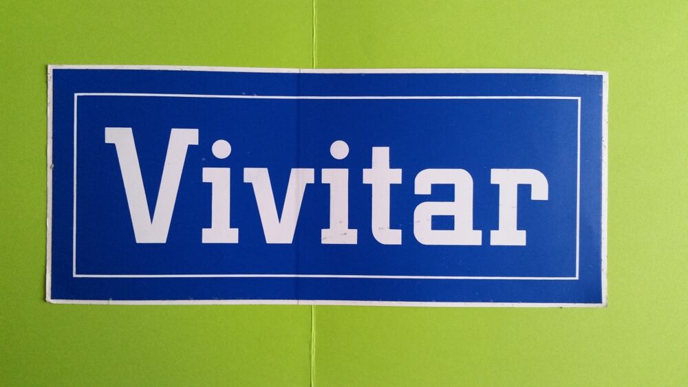 VIVITAR 