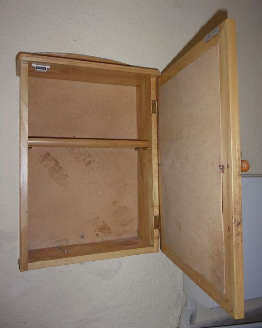Armoire salle de bain avec miroir Meubles