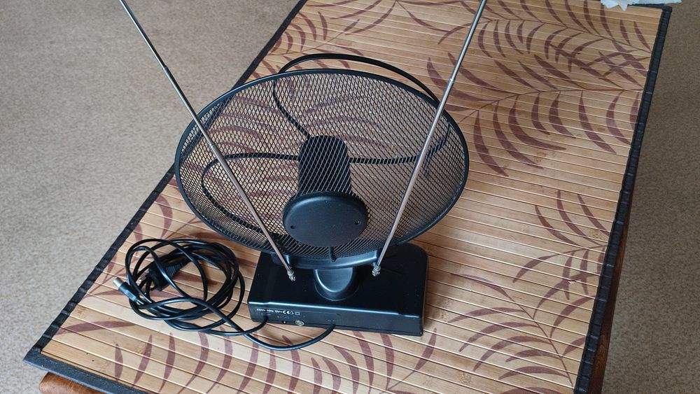 Antenne d'int&eacute;rieur amplifi&eacute;e Photos/Video/TV