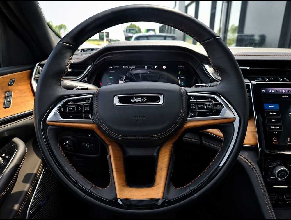 Grand Cherokee 4xe 2.0 T 380 ch PHEV 4x4 BVA8 Summit Reserve Exclusive Launch Edition 2024 occasion 40200 Mimizan
