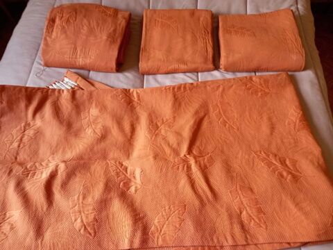 
Rideau orange occultant marque Home Décor 40 Villiers (86)
