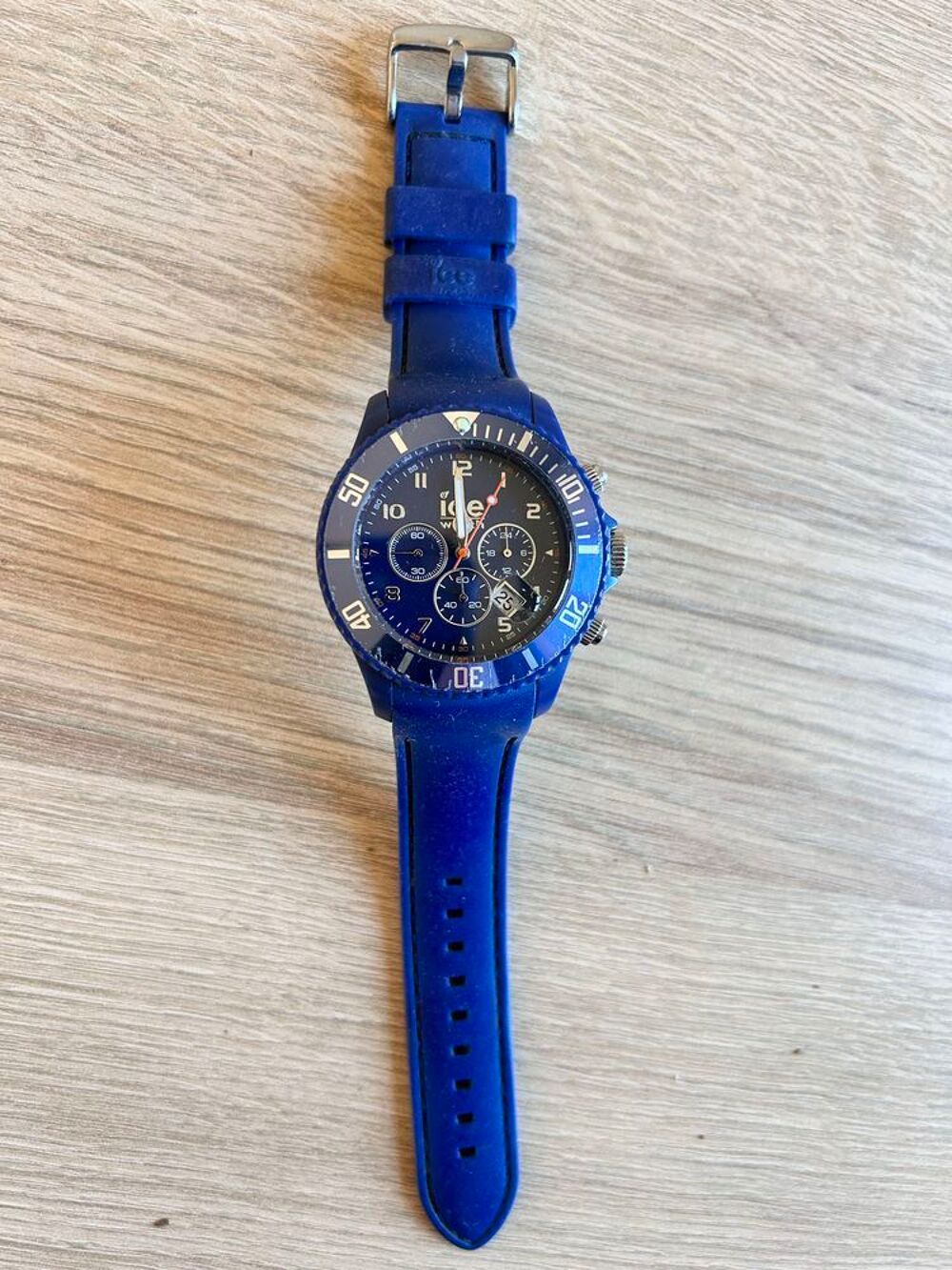 ICE-Watch Chrono Matte - Bleu &quot; Mixte &quot; Style et Performance, Cool ! 