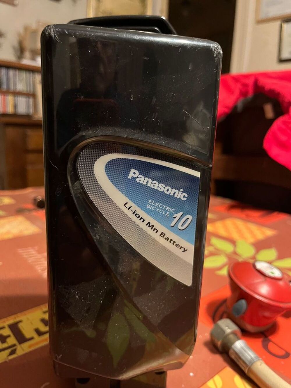 v&eacute;lo &eacute;lectrique bleu Vélos