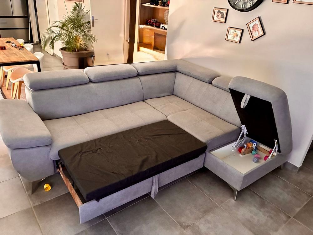 Canap&eacute; d'angle 4 places convertible avec coffre de rangement Meubles