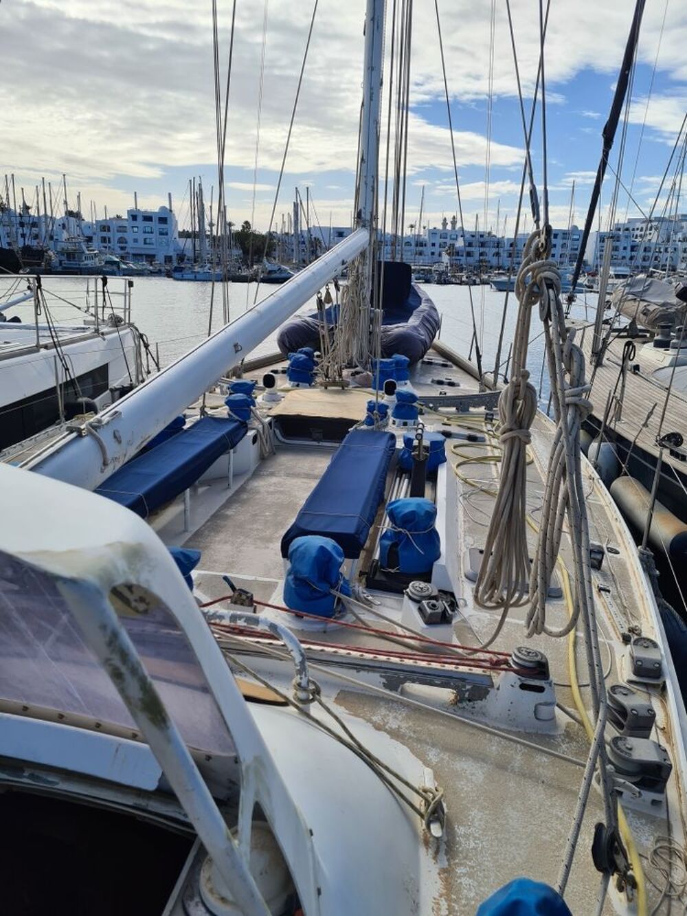 Monocoque 1979 occasion 16360 Chantillac