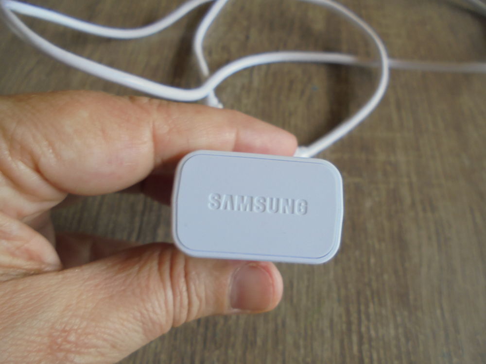 Chargeur SAMSUNG Téléphones et tablettes