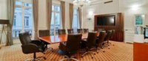   Réservez un bureau en espace ouvert à louer pour des entreprises de toutes tailles à Paris, Signature, Georges V Bassano  
