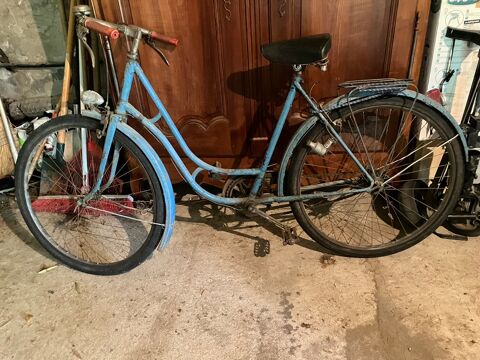 Bicyclette Vintage marque Continental 50 Dou�-la-Fontaine (49)
