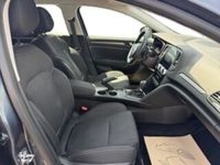 Megane IV M&eacute;gane IV Berline Blue dCi 115 EDC - 21N Business 2022 occasion 91310 Montlh&eacute;ry