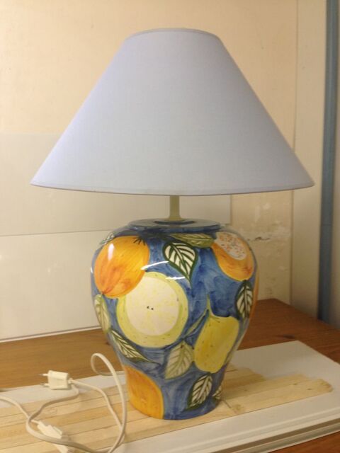 Lampe de chevet. 12 Saint-Vallier (71)