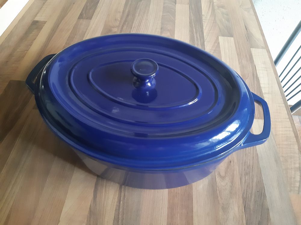 Cocotte fonte d'acier 8l Electroménager