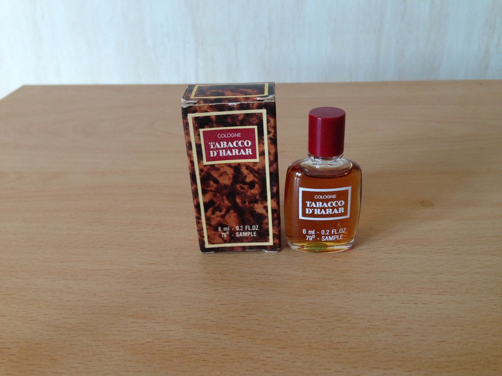 MINIATURE DE PARFUM Electroménager