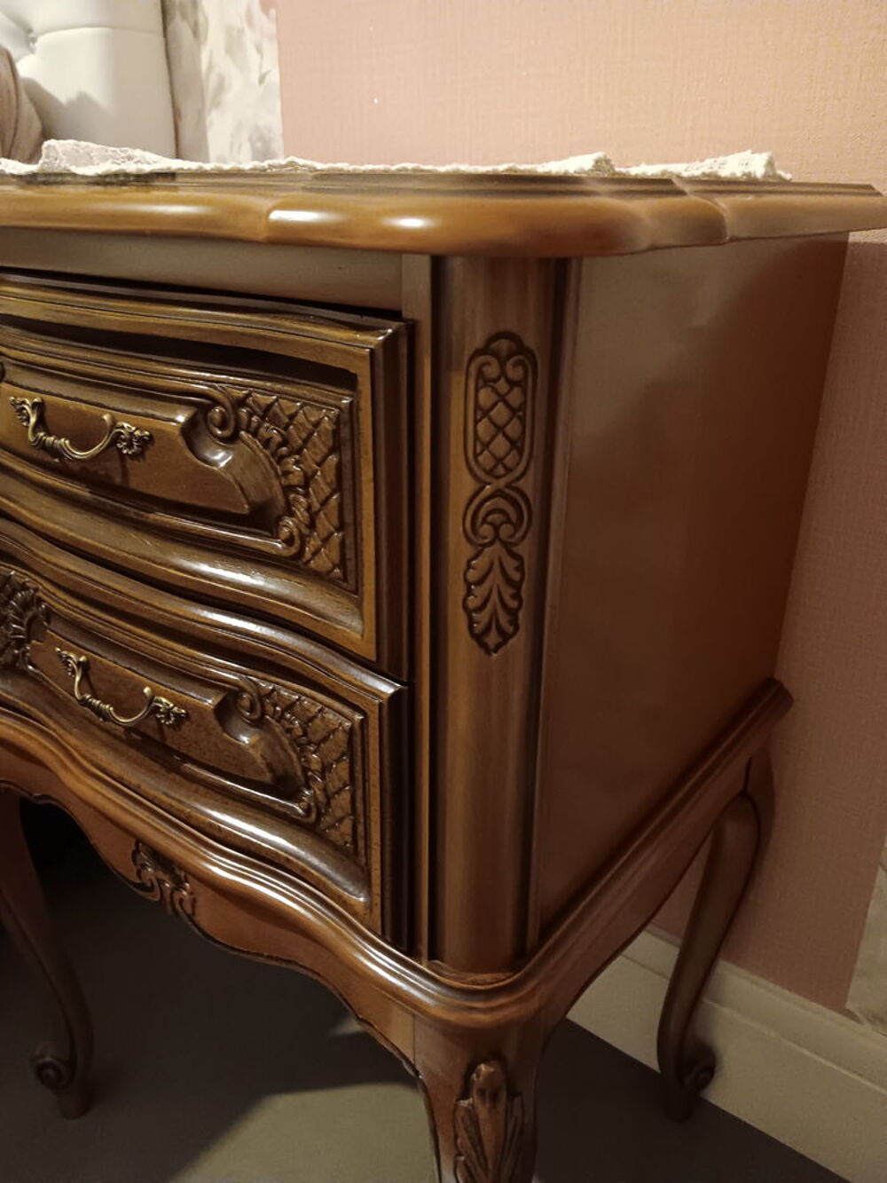 Paire de tables de Chevets style Louis XV Meubles