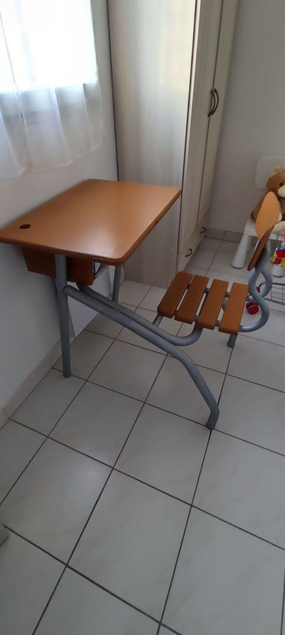 Bureau &eacute;coliers ancien Meubles