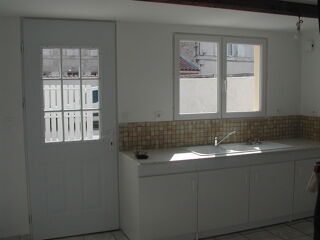  Maison à louer 3 pièces 80 m²