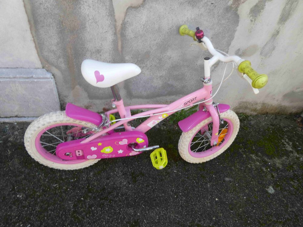 Nombreux v&eacute;los toutes tailles reconditionn&eacute;s Vélos