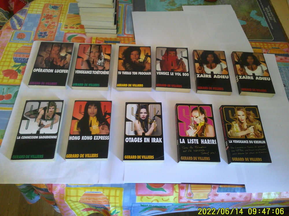 un lot de ( 84 ) Livres . " S.A.S " Livres et BD
