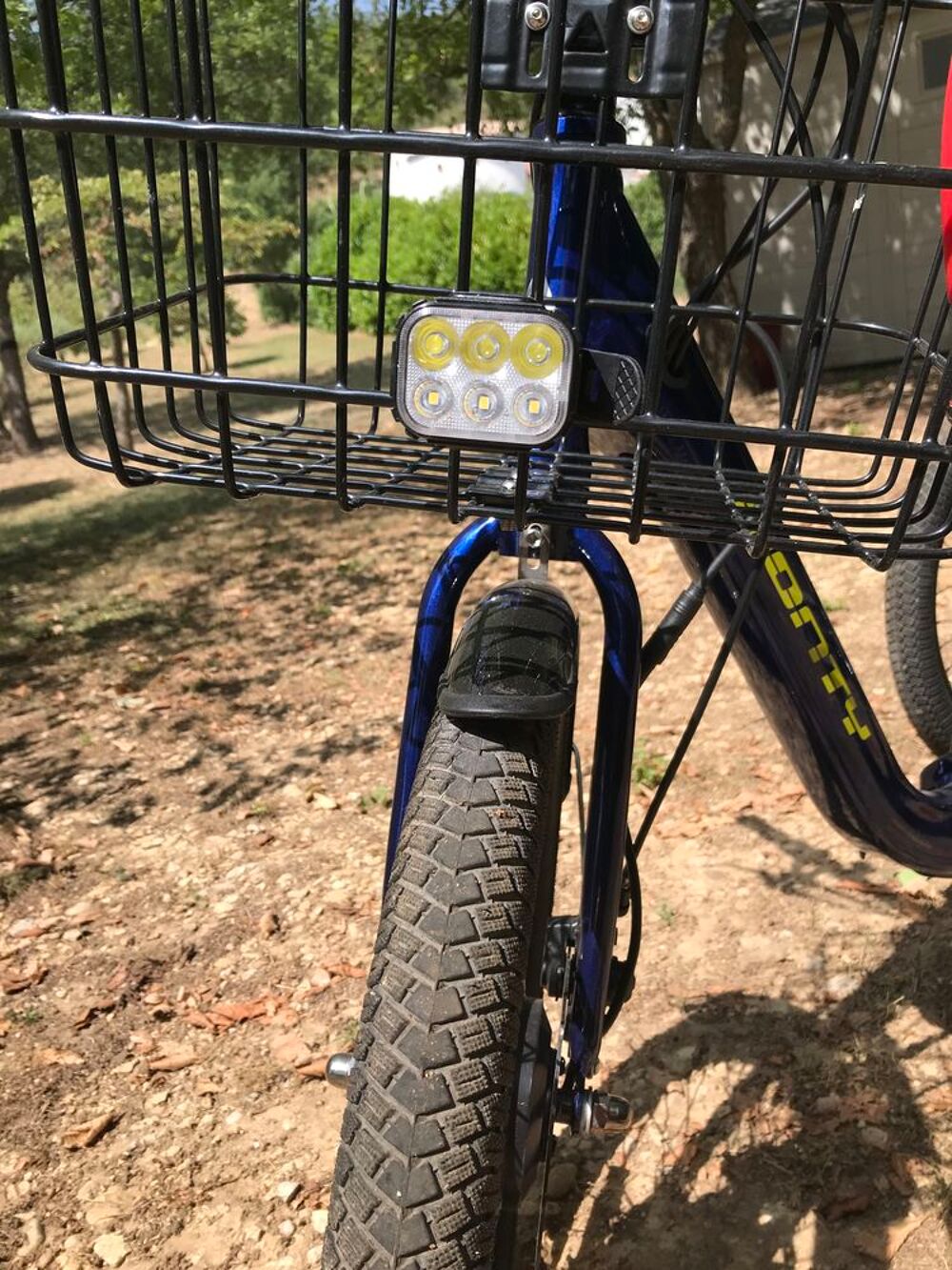 V&eacute;lo Cargo &eacute;lectrique MONTY E.TRYKE NUKE 20 Vélos