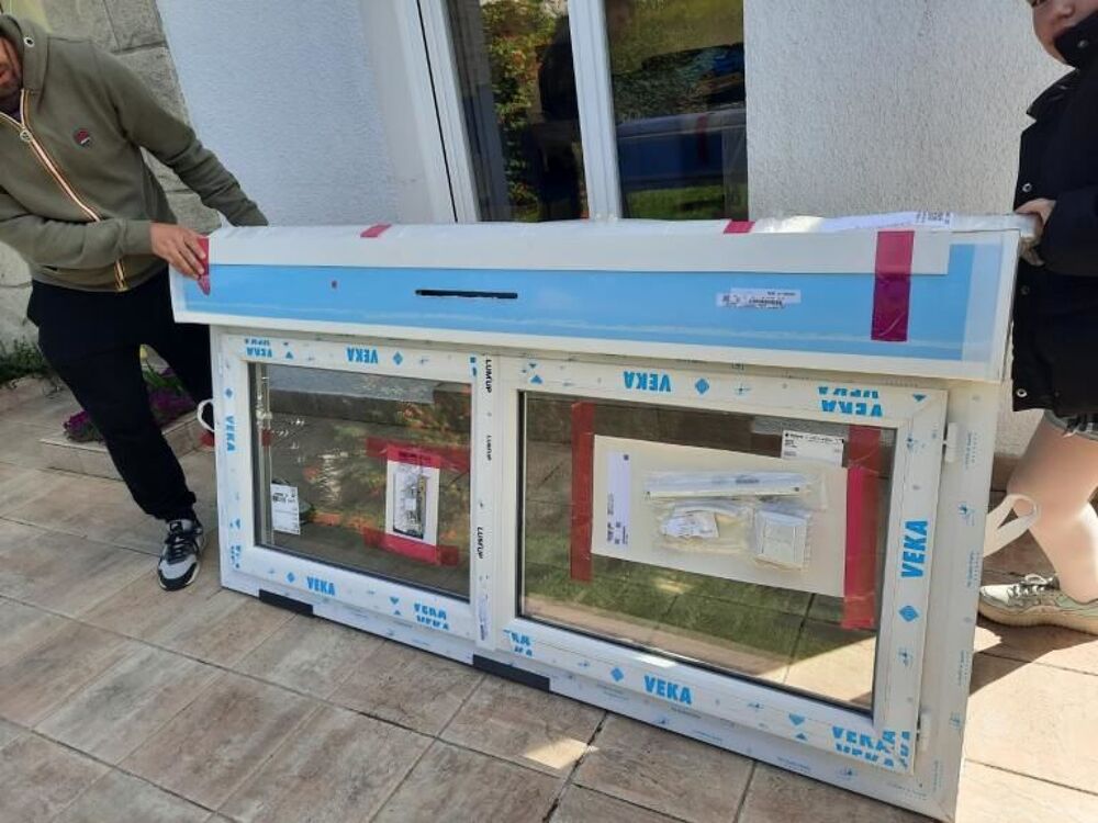 Fenetre avec volet &eacute;lectrique Bricolage