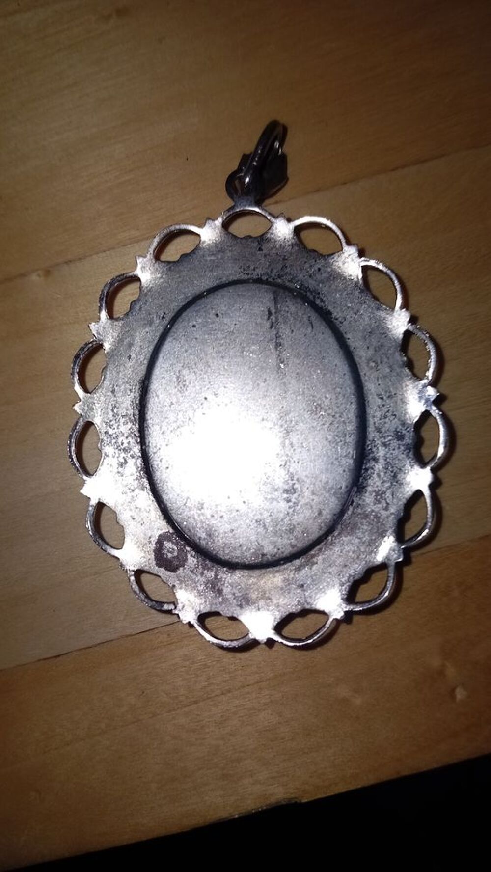 M&eacute;daillon ancien Bijoux et montres
