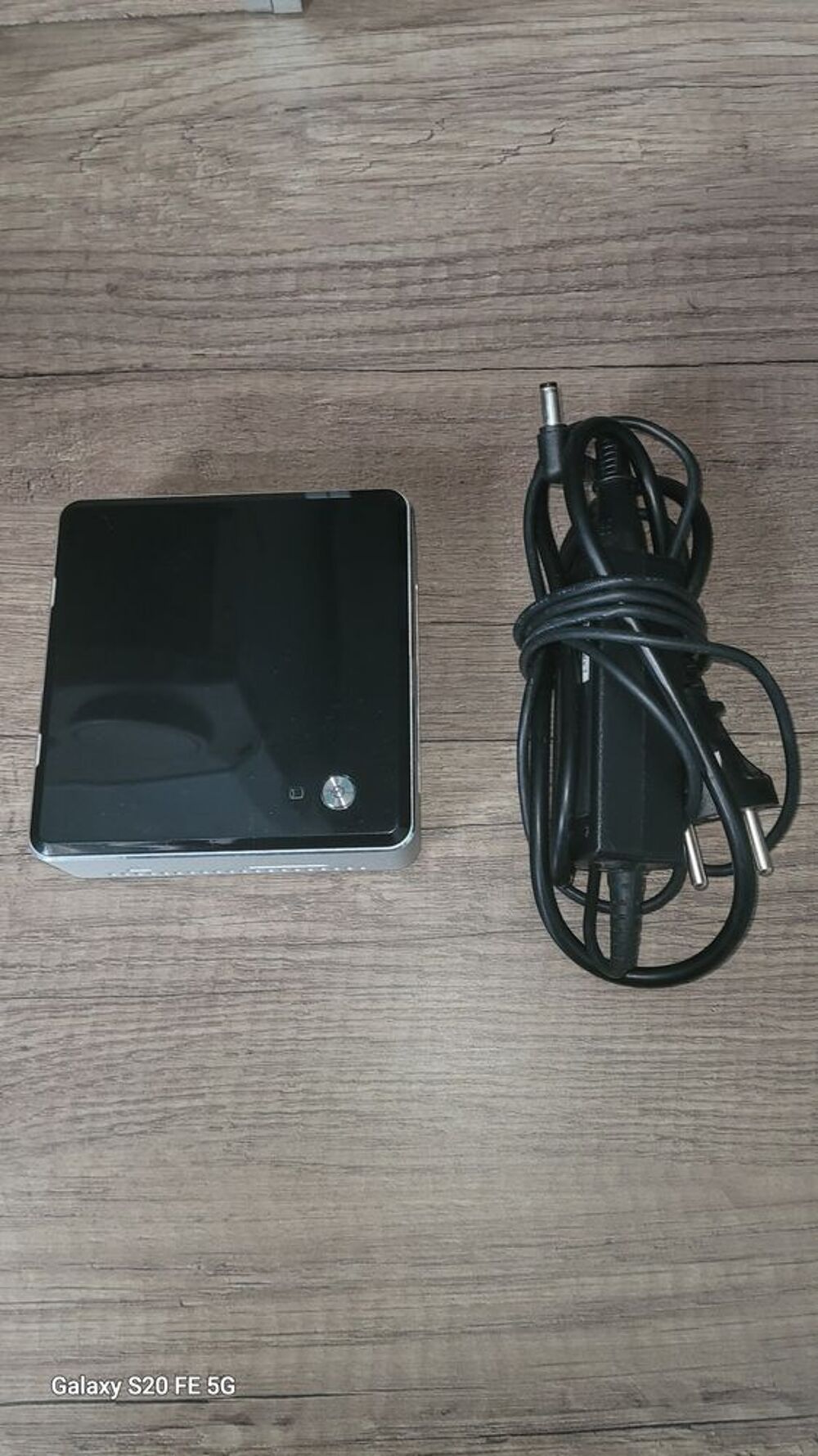 kit Intel NUC Matériel informatique
