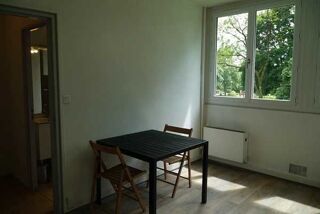  Appartement à louer 2 pièces 37 m²