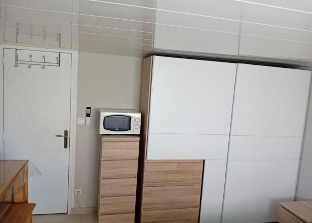 Location Colocation CHAMBRE MEUBLEE AVEC SALLE DE BAIN PRIVATIVE
CHEZ L'HABITANT Malzéville