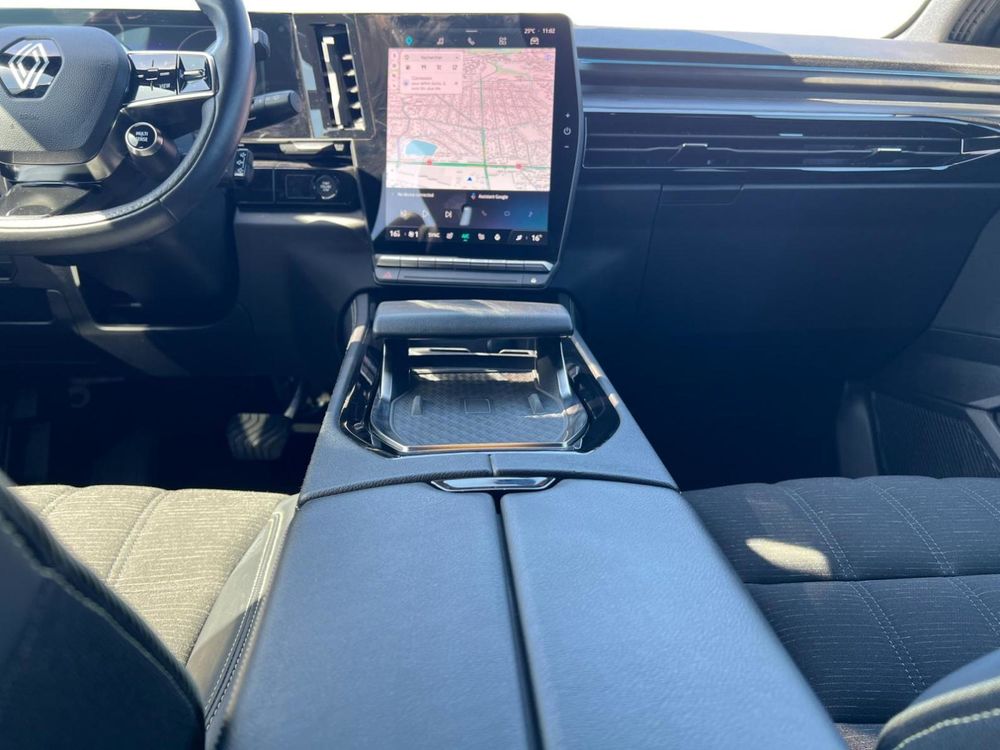 Austral E-Tech hybrid 200 Iconic 2023 occasion 91170 Viry-Ch&acirc;tillon