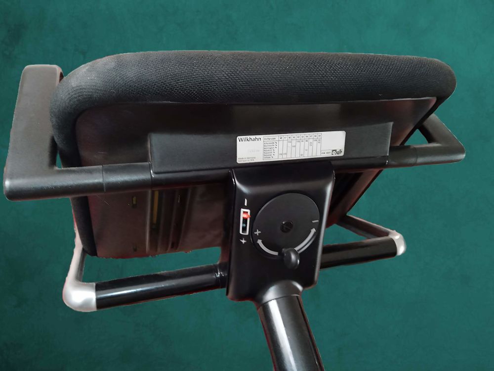 Fauteuil de Bureau Pivotant Noir Meubles