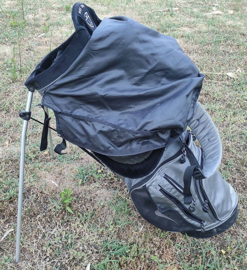 Sac de Golf Tr&eacute;pied Nike en Tr&egrave;s Bon &Eacute;tat Sports