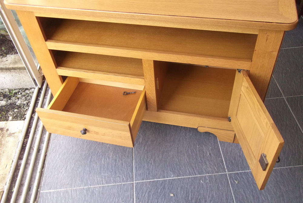 MEUBLE bas en CHENE de 116 x 50 cm H 73 cm Meubles