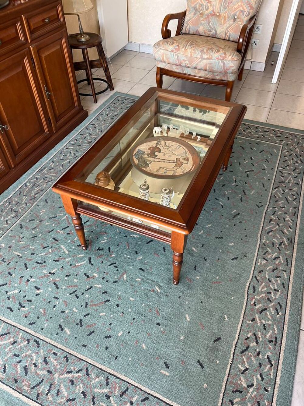 Meubles anciens de style en tr&egrave;s bon &eacute;tat g&eacute;n&eacute;ral Meubles