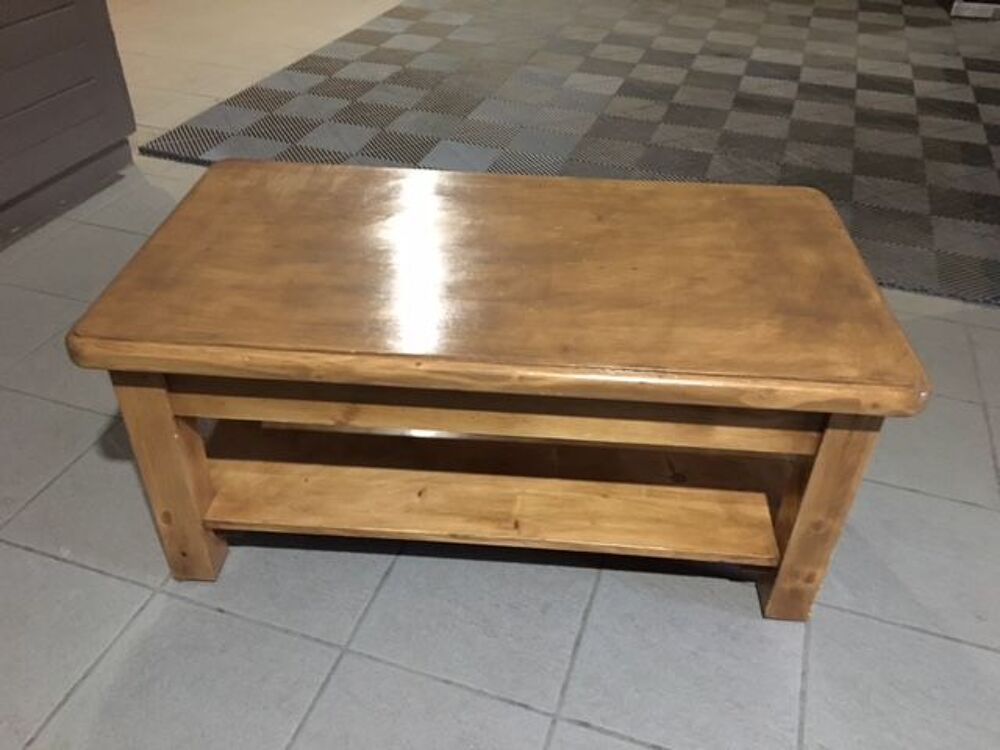 Table de salon en bois 
Meubles